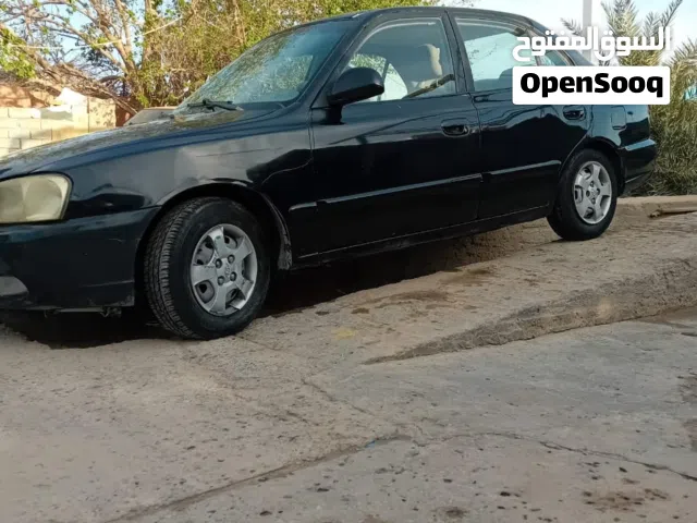 فيرنا أمورها طيبه عيوبها بسيطه كروشيره وزوز مزطوري خلفي فيها بدايه السياره الباقي تمام