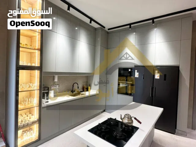 200 m2 5 Bedrooms Townhouse for Sale in Basra Hakemeia