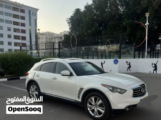 2012 إنفينيتي FX35 Standard