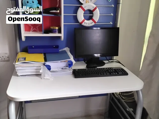 مكتب للبيع