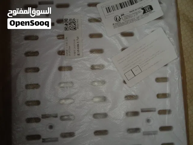 لوح تعليق بللون الابيض