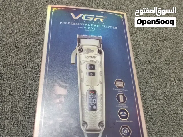 VGR_V005 ماكينة حلاقة احترافية من VGR طراز V-006، تتميز بتصميم أنيق وأداء قوي. تأتي مع مجموعة النمر