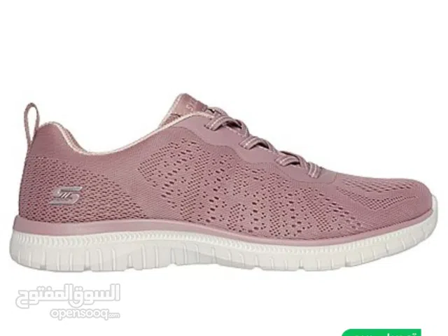 بوط نسائي اسكتشرز مقاس 39