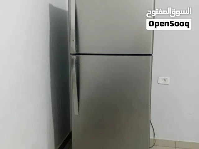 ثلاجة للبيع