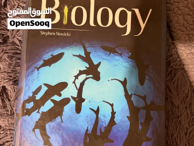 للبيع كتاب أحياء للمنهاج الأمريكي بحالة ممتازة ونظيفة.مطلوب ومعتمد في المدارس الدولية Biology book