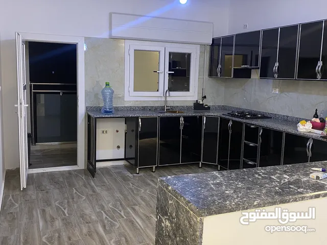 220 m2 4 Bedrooms Apartments for Rent in Tripoli Al-Serraj