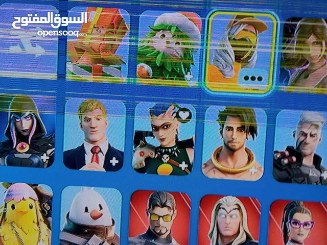 للبيع حساب فورت نايت فيه 100+ وفيه العاب +بلس
