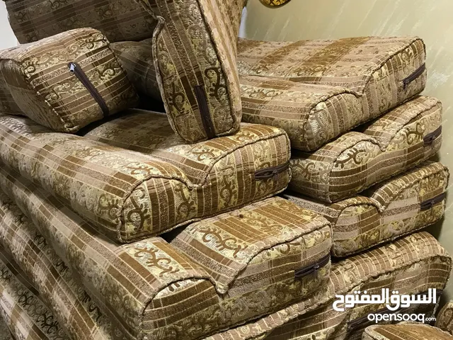 مجلس للبيع