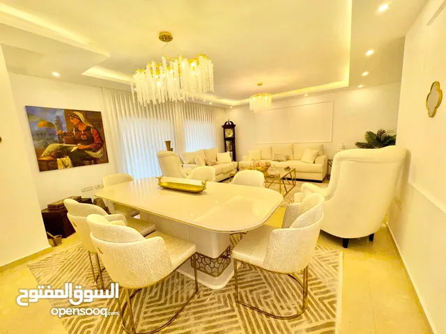 400 m2 4 Bedrooms Apartments for Sale in Ramallah and Al-Bireh Al Tira