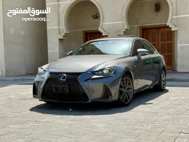 لكزس IS 300 موديل 2019 علية كت F sport فل اوبشن