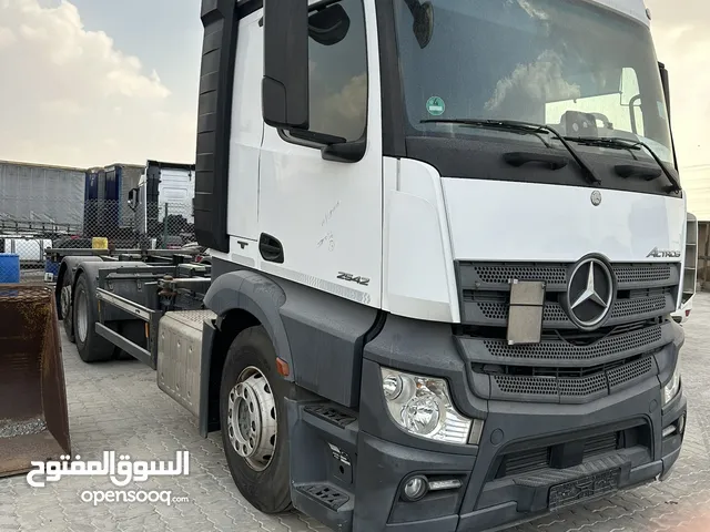 Chassis Mercedes Benz 2016 in Dubai