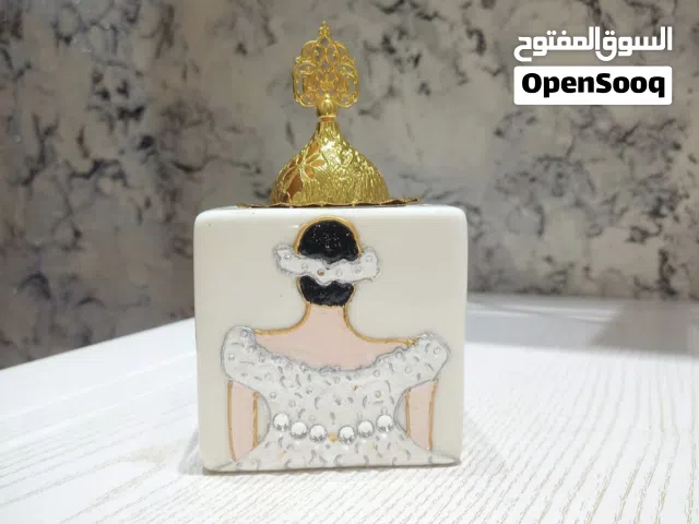 فن الرسم على الزجاج بالوان ثابته و لمسه ناعمة التصميم حسب الطلب ( صواني مباخر كواب )
