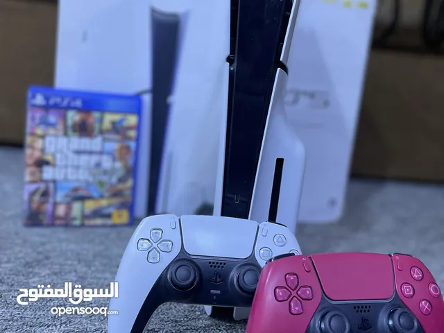 بلي ستيشن فايف سلم مساحه واحد تيرا مع كامل الملحقات مع جوستكات ثنين اصليه مع قصر جي تي اي