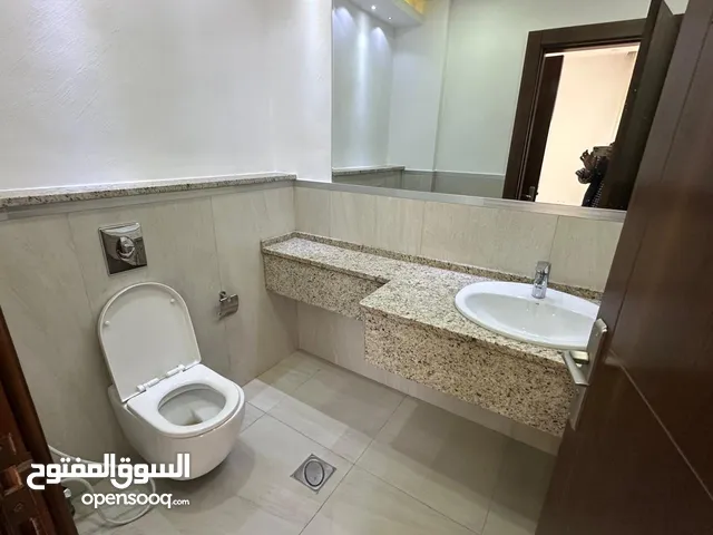 Semi-Furnished Rooftop for rent in Abdoun ( Property 41960 )-174775265