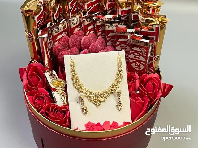 جميع الباقات الفخمه متوفره عنا جميع الهدايا