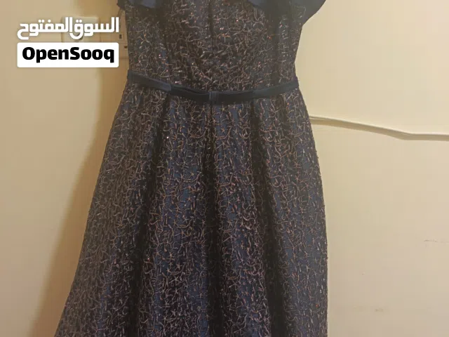 فساتين خطوبة وسهرة