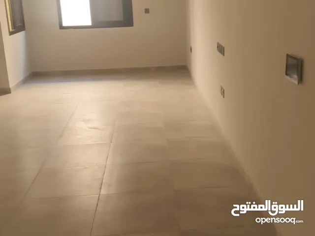 150 m2 2 Bedrooms Apartments for Rent in Al Riyadh Al Hamra