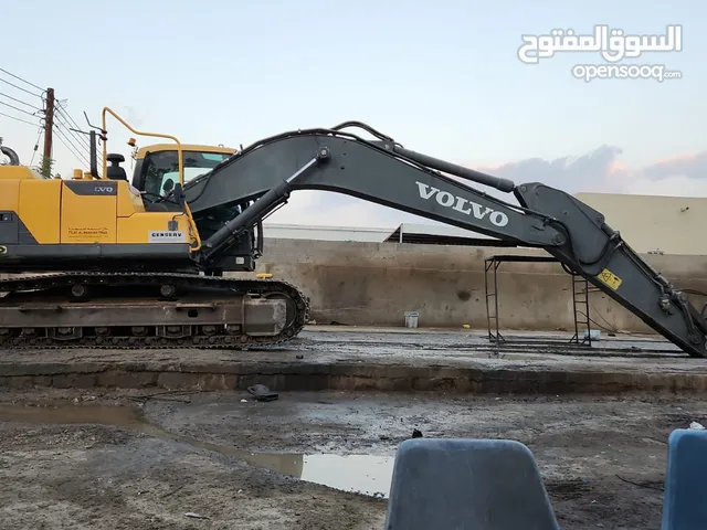2014 Tracked Excavator Construction Equipments in Al Dhahirah