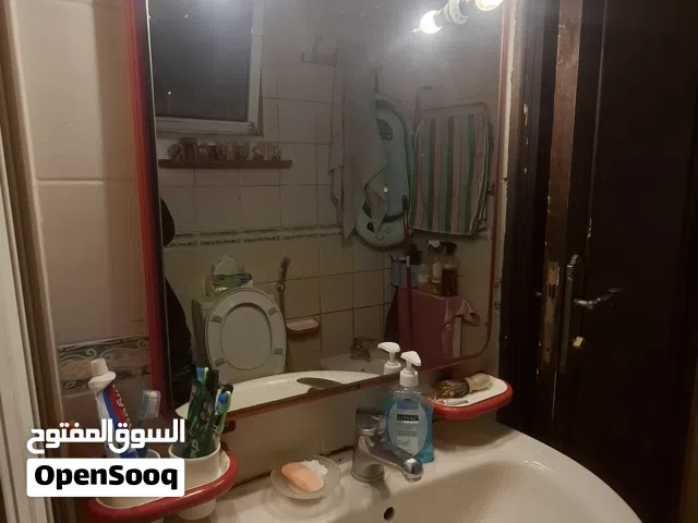 طقم مراي كبيرة مع علاقات حمام جديد /و نشافة ملابس جديدة