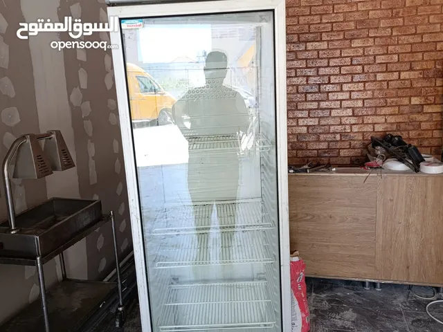 عدة مطعم مياكن شاورما و ثلاجه و صاج فلافل و ماكنه للبطاطا