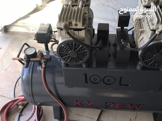 كمبريسة هواء وفرد مسامير
