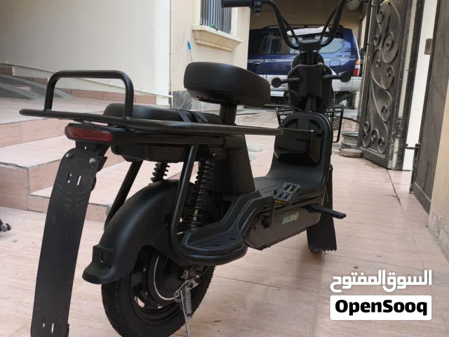 دراجة كهربائية جي سالم استعمال نظيف جدا جدا