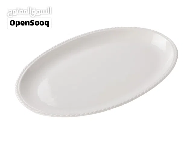 هذا المنتج هو طبق تقديم بيضاوي الشكل من مجموعة "نبتون" أو "كورد" من العلامة التجارية الفاخرة L'Objet
