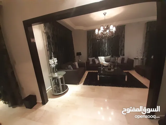 شقة مفروشة اربع غرف نوم في - دير غبار - بفرش مودرن و موقع مميز جدا (6742)