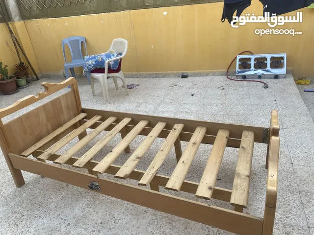 تخت جديد بحالة الوكالة
