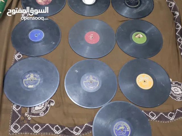 مطلوب اسطوانات حجري حجم كبير فنانين خليجين