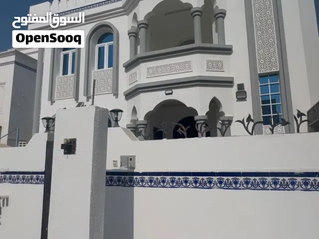 فيلا للبيع في الغبرة الشمالية – موقع نادر ومميز