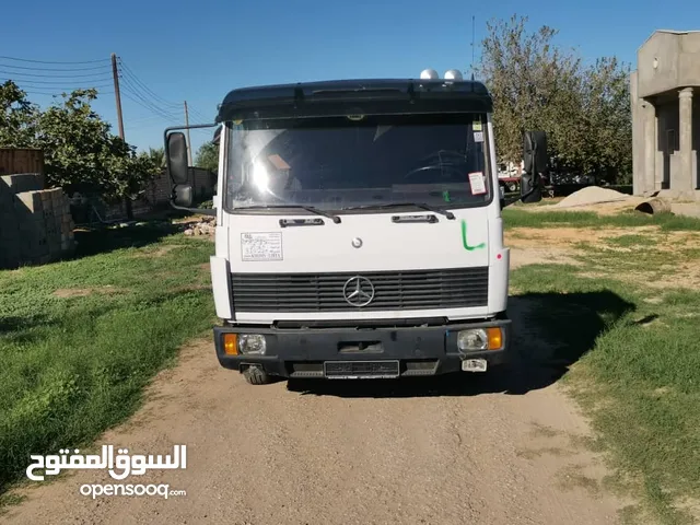 Chassis Mercedes Benz 1999 in Tripoli