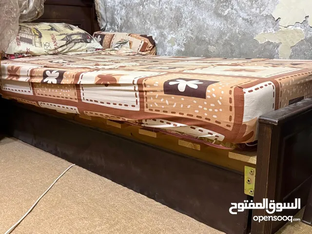 طقم فرشات و سرير و برادي