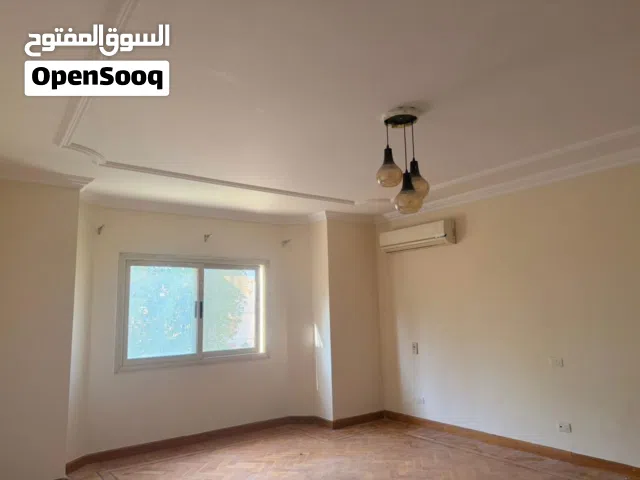 400 m2 4 Bedrooms Villa for Rent in Giza 6th of October