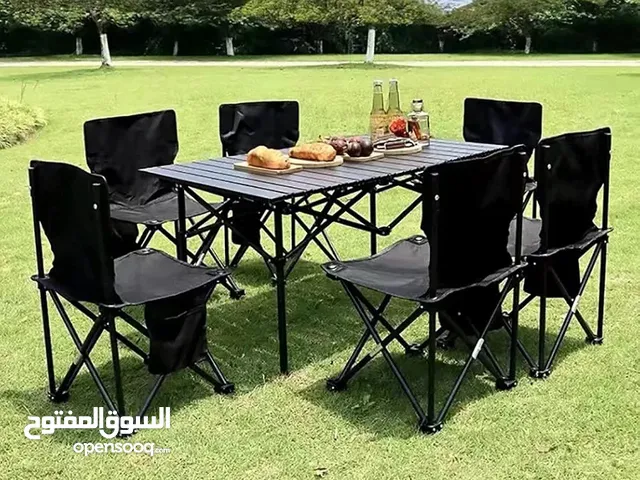 طاولة قابلة للطي للتخييم في الهواء الطلق من قطعة واحدة مثالية