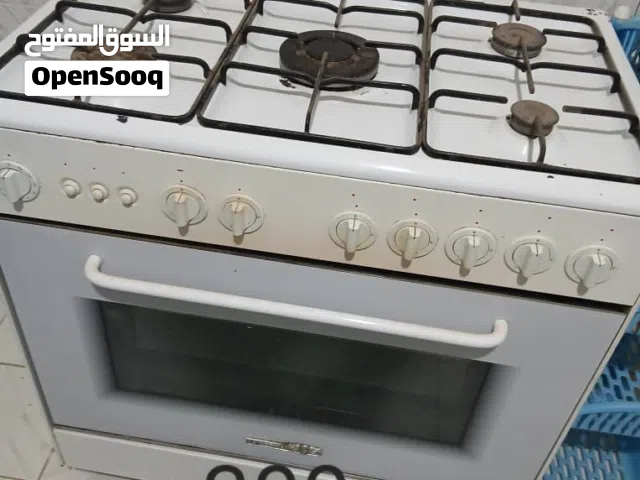 شقه اجار ف شارع عشرين دور رابع دارين مربوعه حمام مطبخ اجار1500+عموله مطلوب اجانب