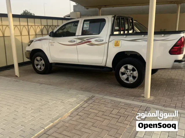 2025 Toyota Hilux DLX