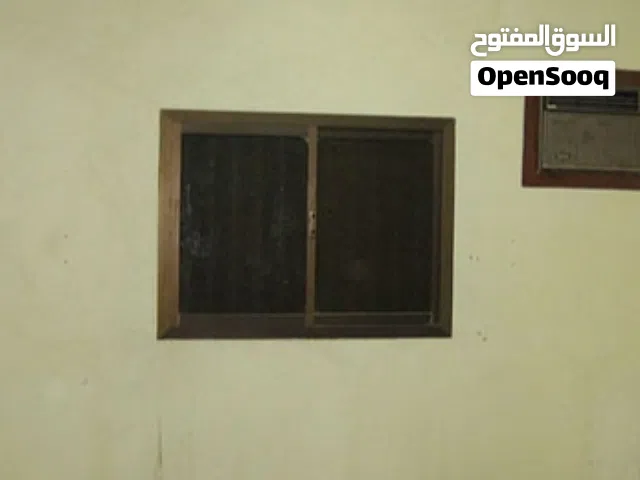 للإيجار شقة من غرفة وصالة