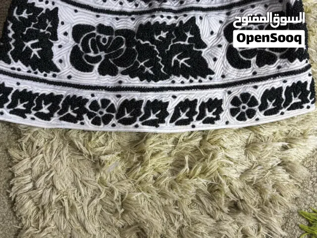 كمه عمانيه خياطه يد درجه اولى للبيع قياس 10.75
