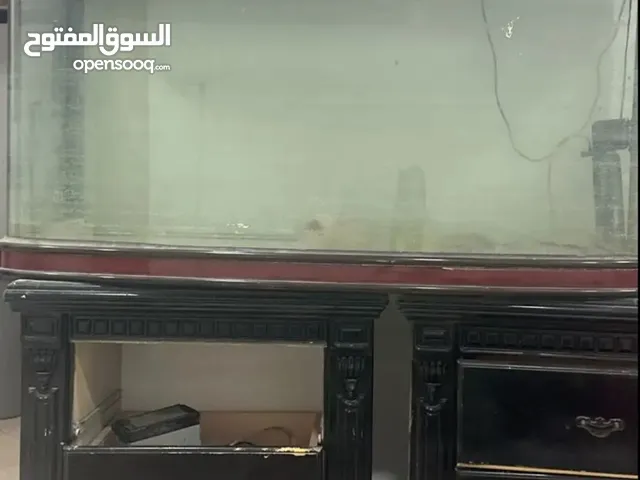 حوض سمك مع الأغراض ،، وبدون طاوله Bcc