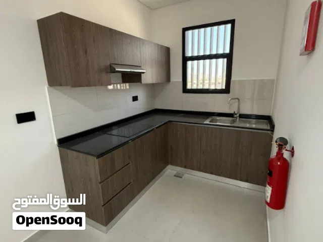 2 BHK Apartment For Rent in Azaiba / شقة غرفتين وصالة للإيجار في العذيبة