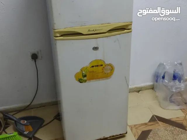 تلاجه بحاله جيده للبيع