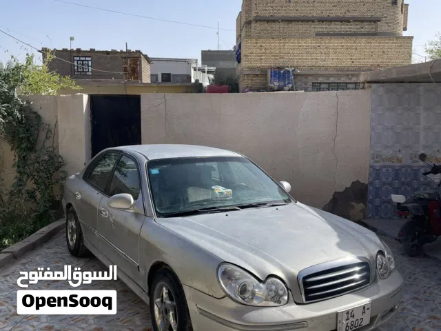 2005 هيونداي سوناتا Standard
