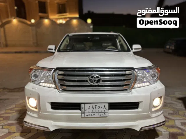 تويوتا لاندكروز 2015 نضيفة جداً  "بيها مجال بسيط"