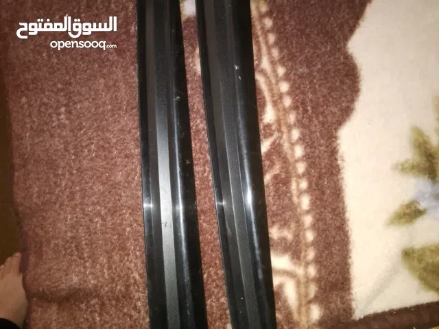 مساطر الزجاج او مانع تسرب المياه أو مظليه للسياره