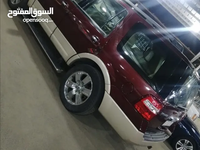Ford Expedition XL in Jeddah