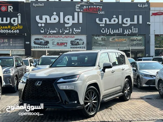 SUV Lexus in Mubarak Al-Kabeer