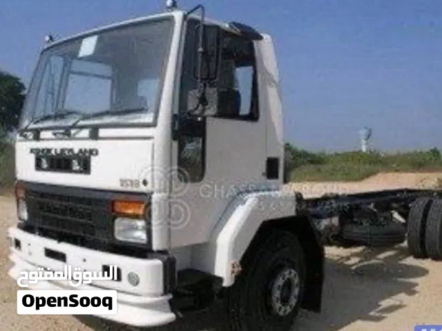 للبيع لوري موديل 2018 حمولة 10طن شاصي