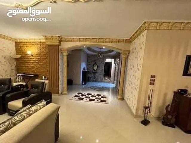 250 m2 More than 6 bedrooms Apartments for Sale in Giza Haram