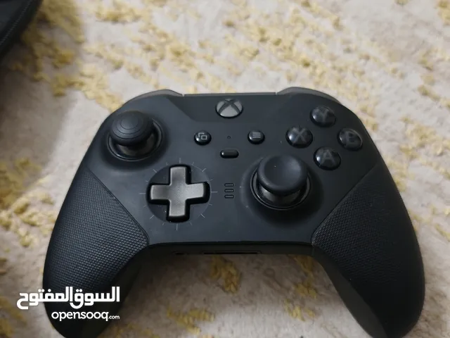 كنترول اكس بوكس Elite Series 2 نظيف جدا مع 3 اشرطه